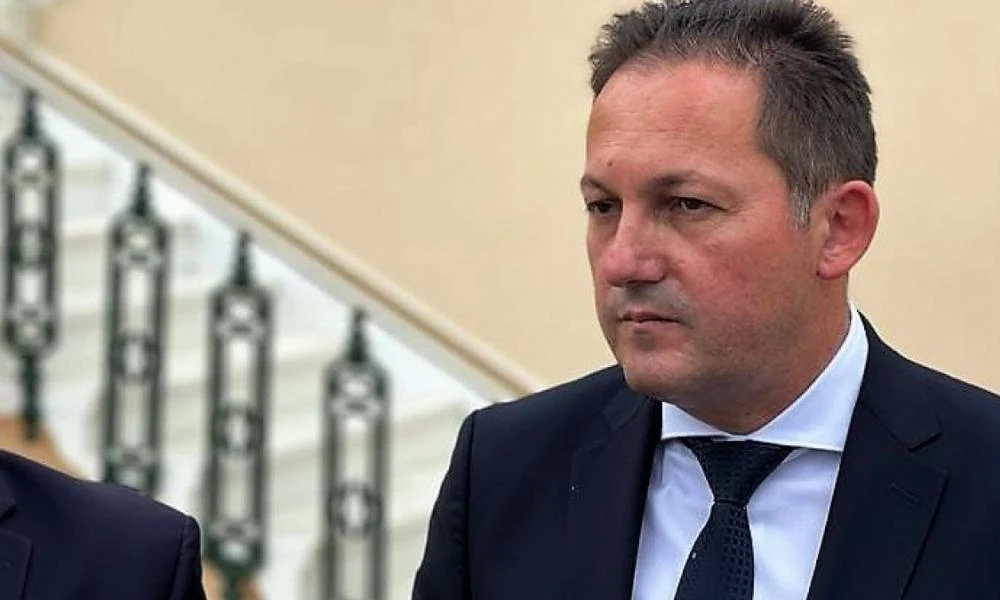 Πέτσας: Κάθε ευρώ που περισσεύει θα το επιστρέφουμε στην κοινωνία